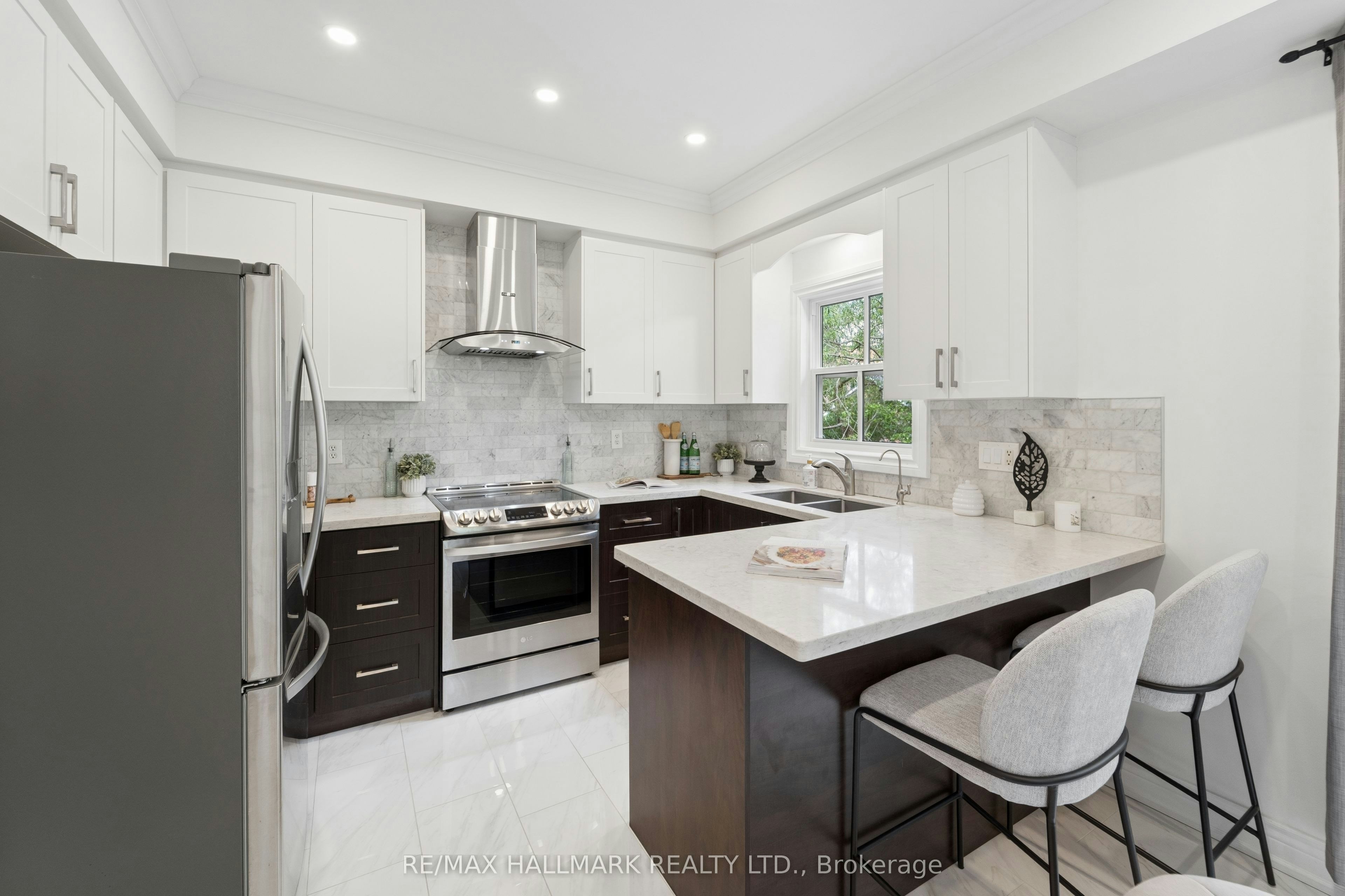13 E J Lennox Way, Markham, ON, L3R 5K7 - 27