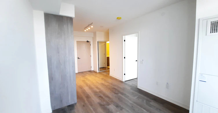 1803-8 Interchange Way, Vaughan, ON, L4K 5Z7 - 5