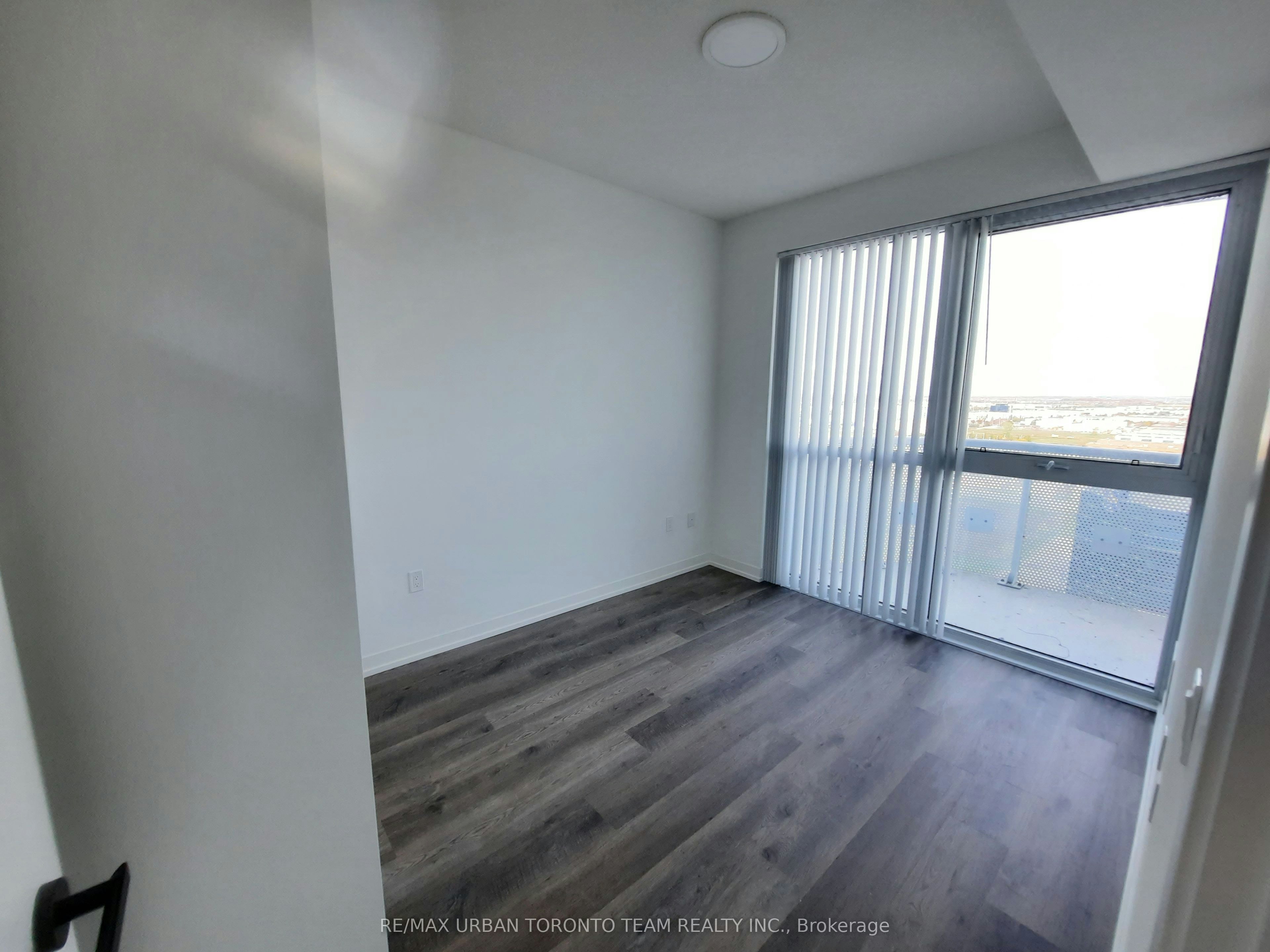 1803-8 Interchange Way, Vaughan, ON, L4K 5Z7 - 7