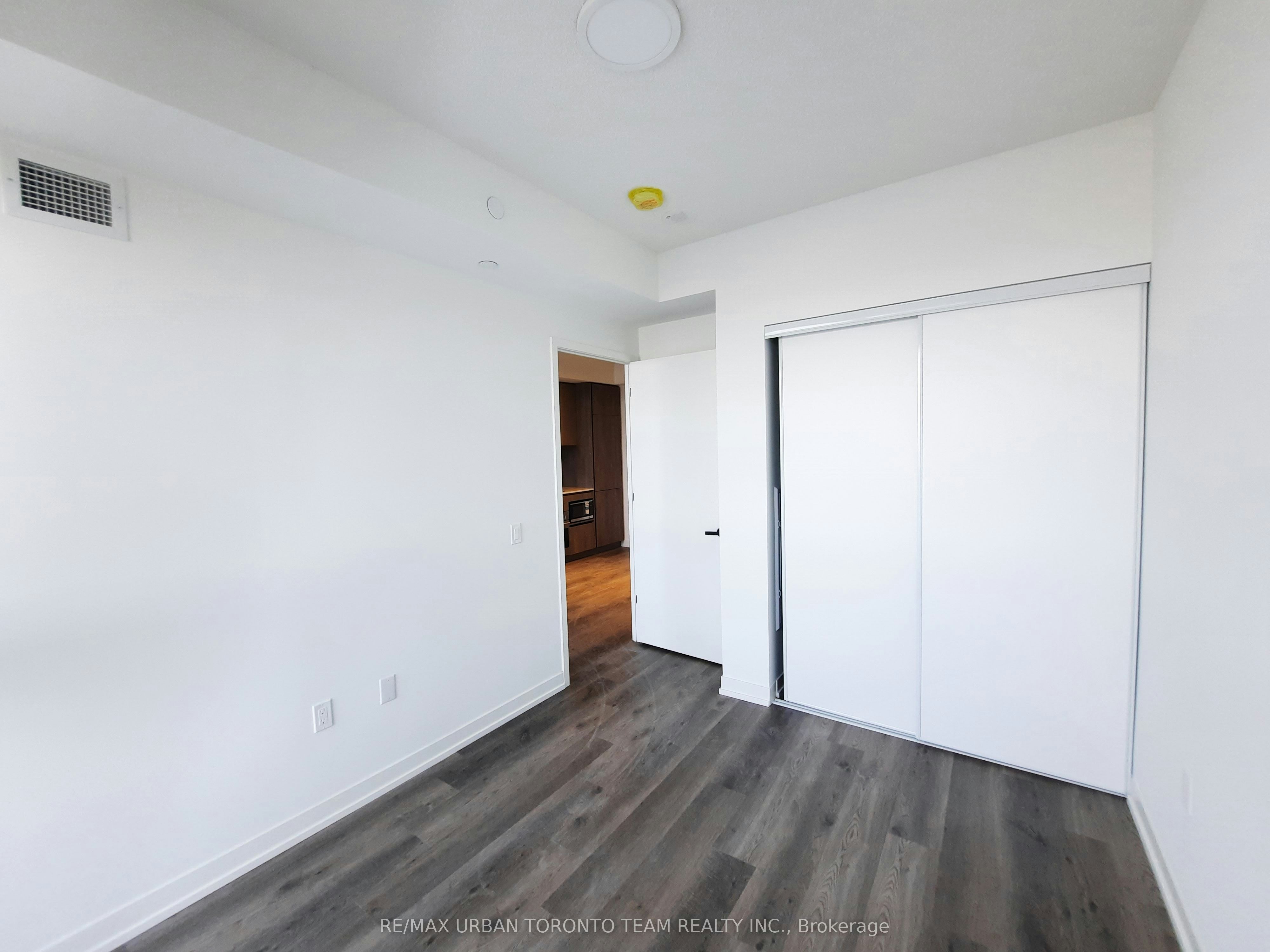 1803-8 Interchange Way, Vaughan, ON, L4K 5Z7 - 8