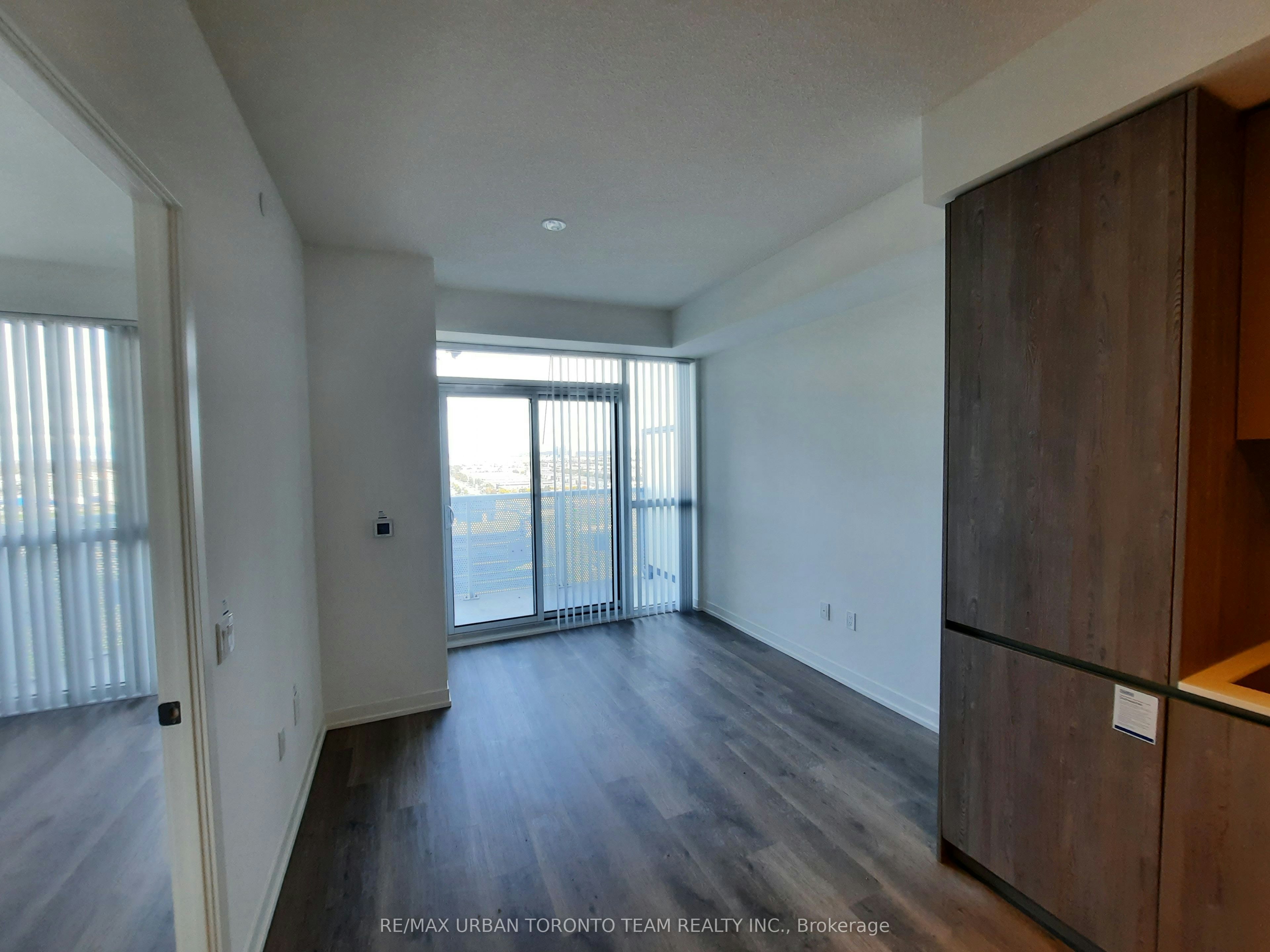 1803-8 Interchange Way, Vaughan, ON, L4K 5Z7 - 4