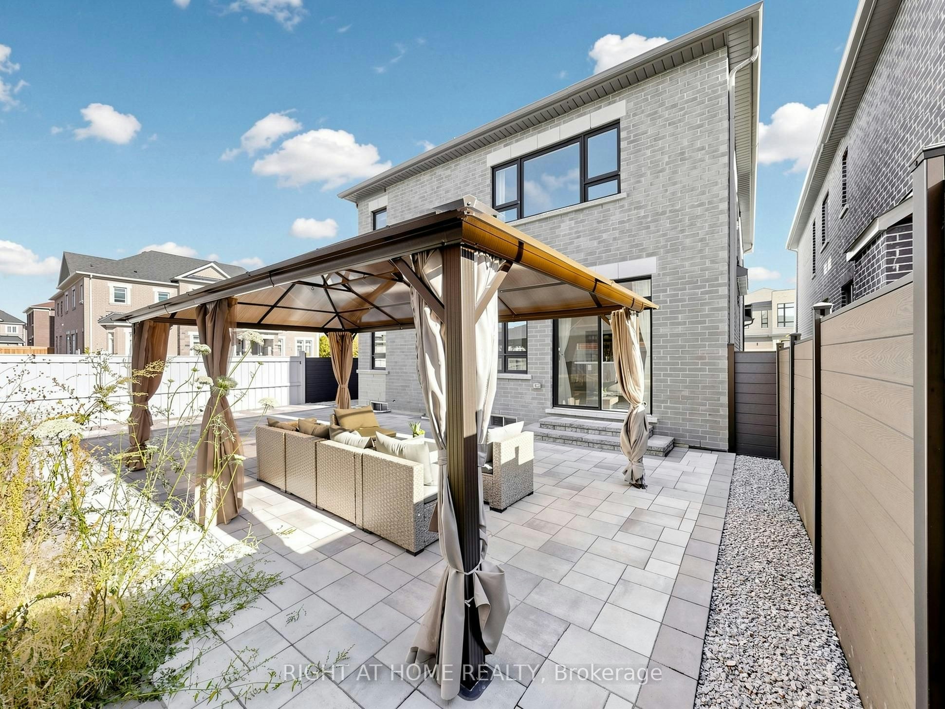 231 Fallharvest Way, Whitchurch-Stouffville, ON, L4A 5C2 - 47