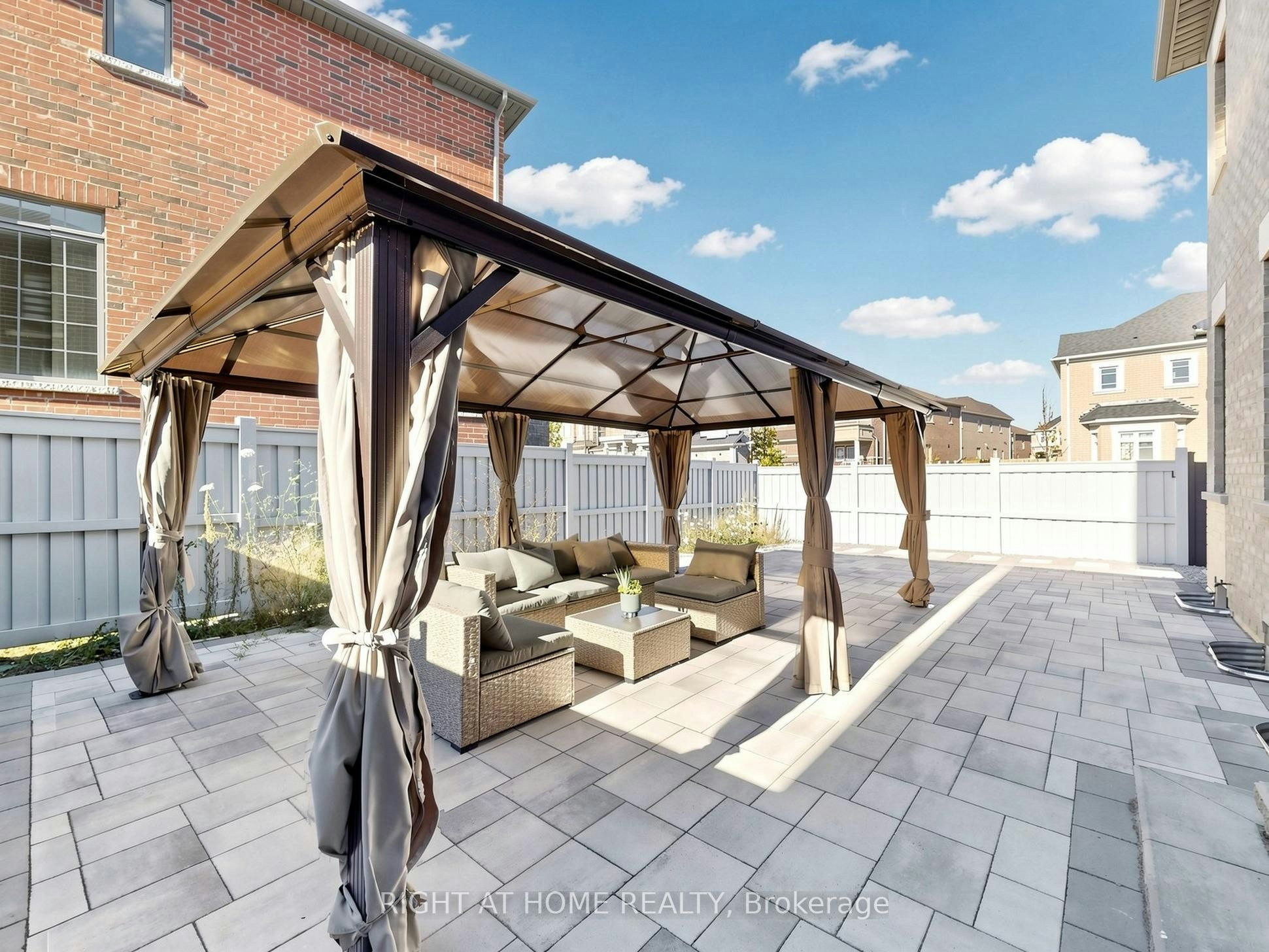 231 Fallharvest Way, Whitchurch-Stouffville, ON, L4A 5C2 - 46