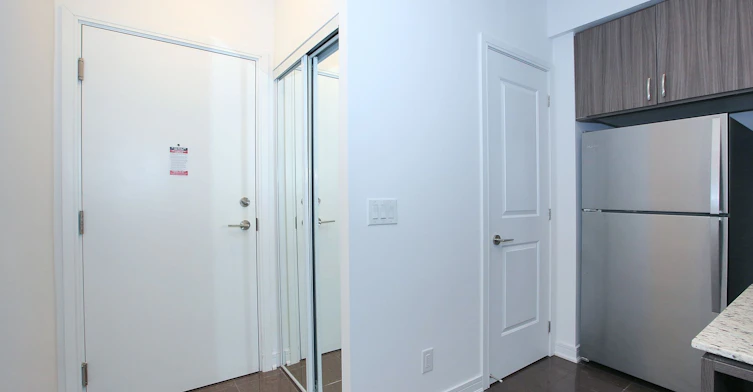 SW 807-9191 Yonge Street, Richmond Hill, ON, L4C 1E2 - 3
