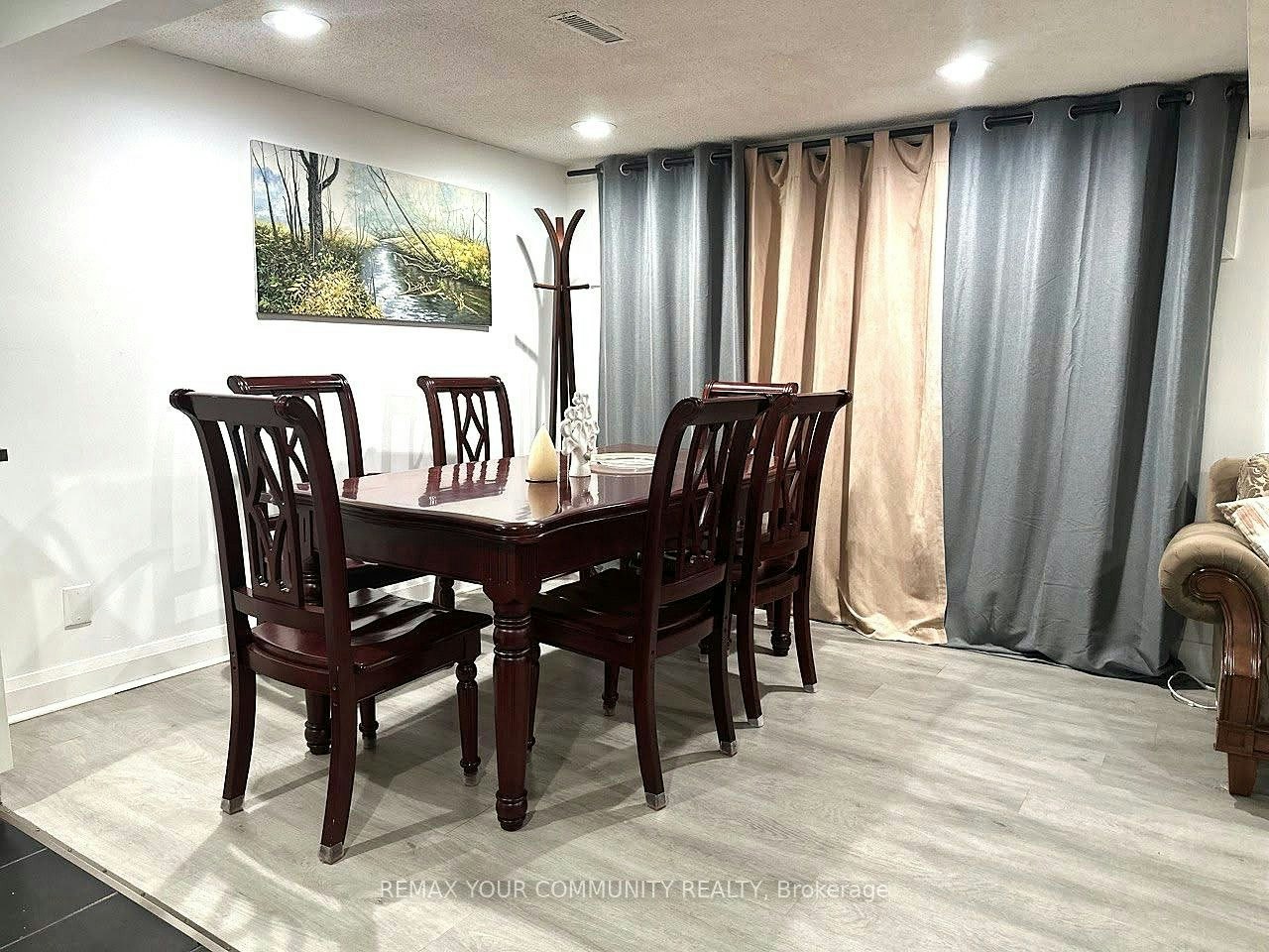 248 Elka Drive, Richmond Hill, ON, L4C 3A3 - 5