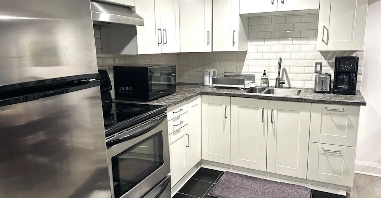 248 Elka Drive, Richmond Hill, ON, L4C 3A3 - 2