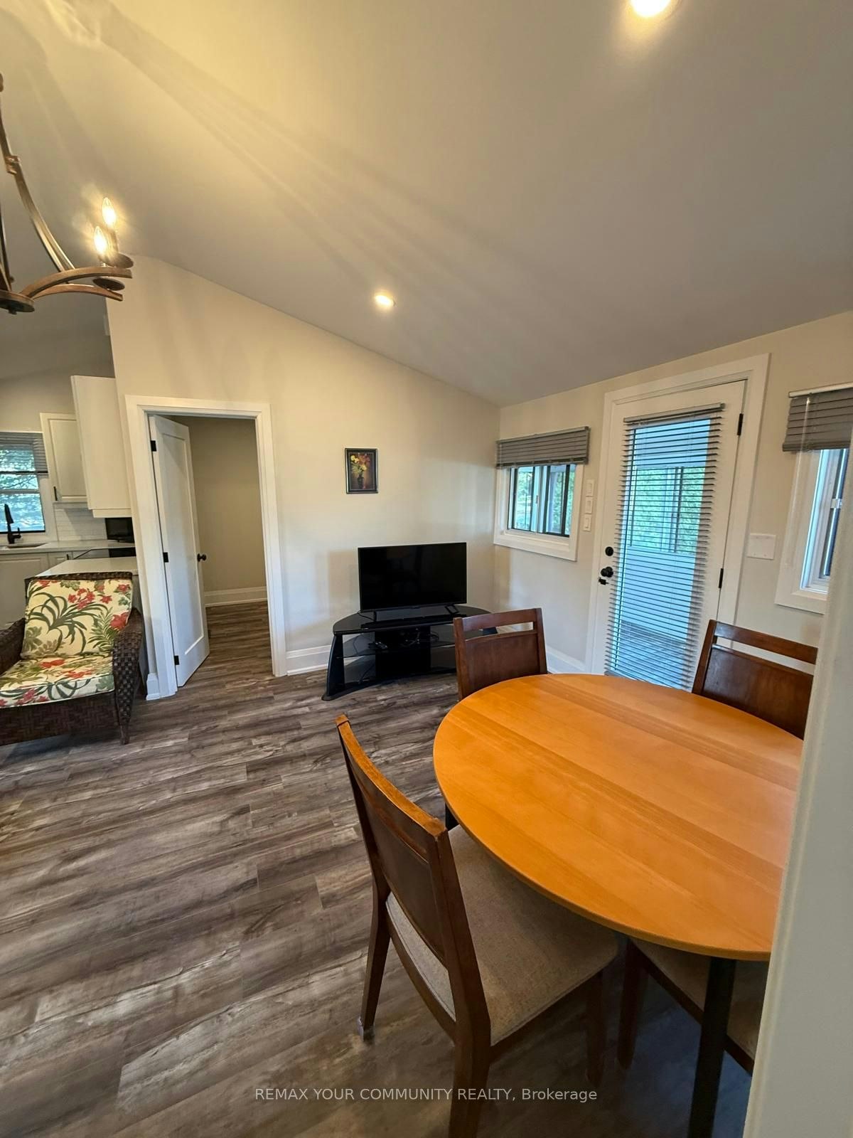 815 Montsell Avenue, Georgina, ON, L0E 1S0 - 4