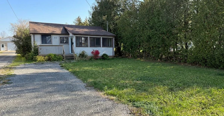 815 Montsell Avenue, Georgina, ON, L0E 1S0