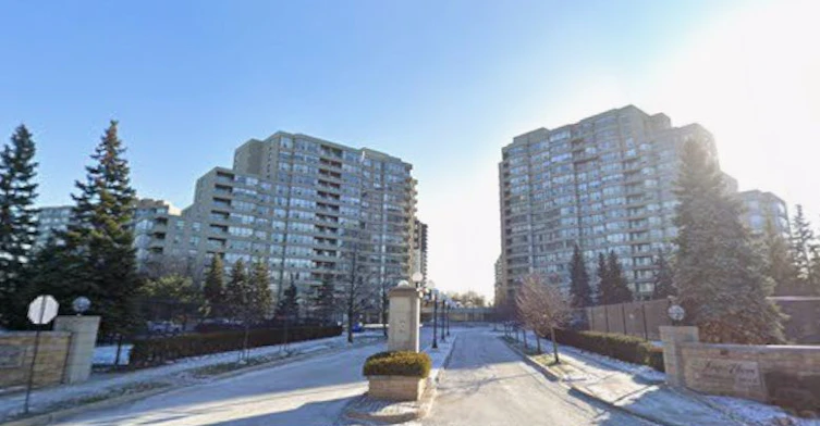 902-11 Townsgate Drive, Vaughan, ON, L4J 8G4