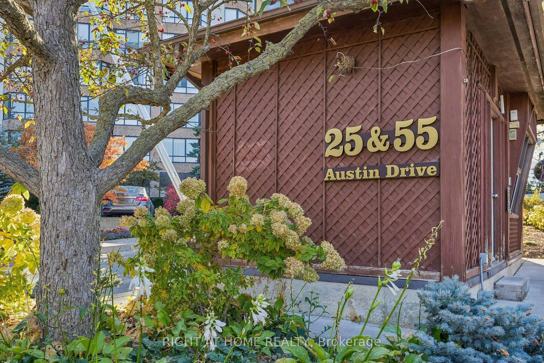 518-25 Austin Drive, Markham, ON, L3R 8H4