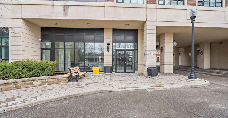 220-2396 Major Mackenzie Drive W, Vaughan, ON, L6A 4Y1 - 2