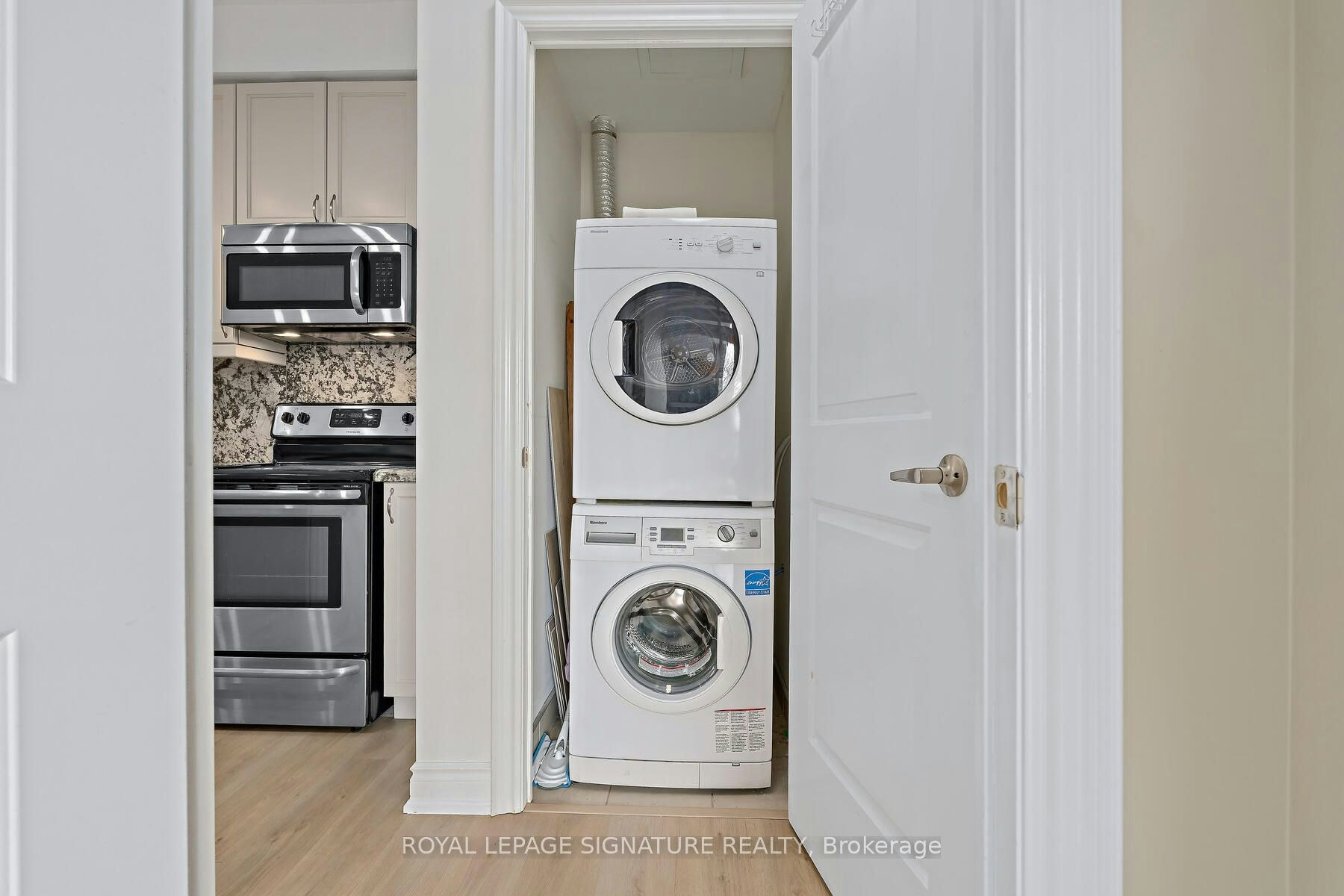 220-2396 Major Mackenzie Drive W, Vaughan, ON, L6A 4Y1 - 22