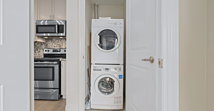 220-2396 Major Mackenzie Drive W, Vaughan, ON, L6A 4Y1 - 22