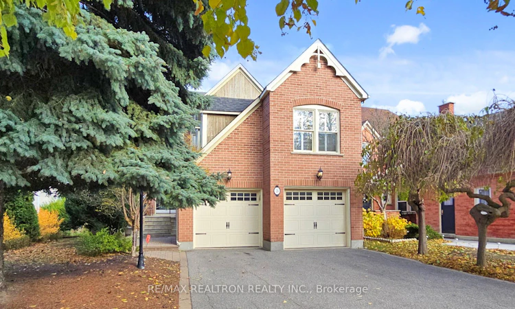 25 Waterbridge Lane