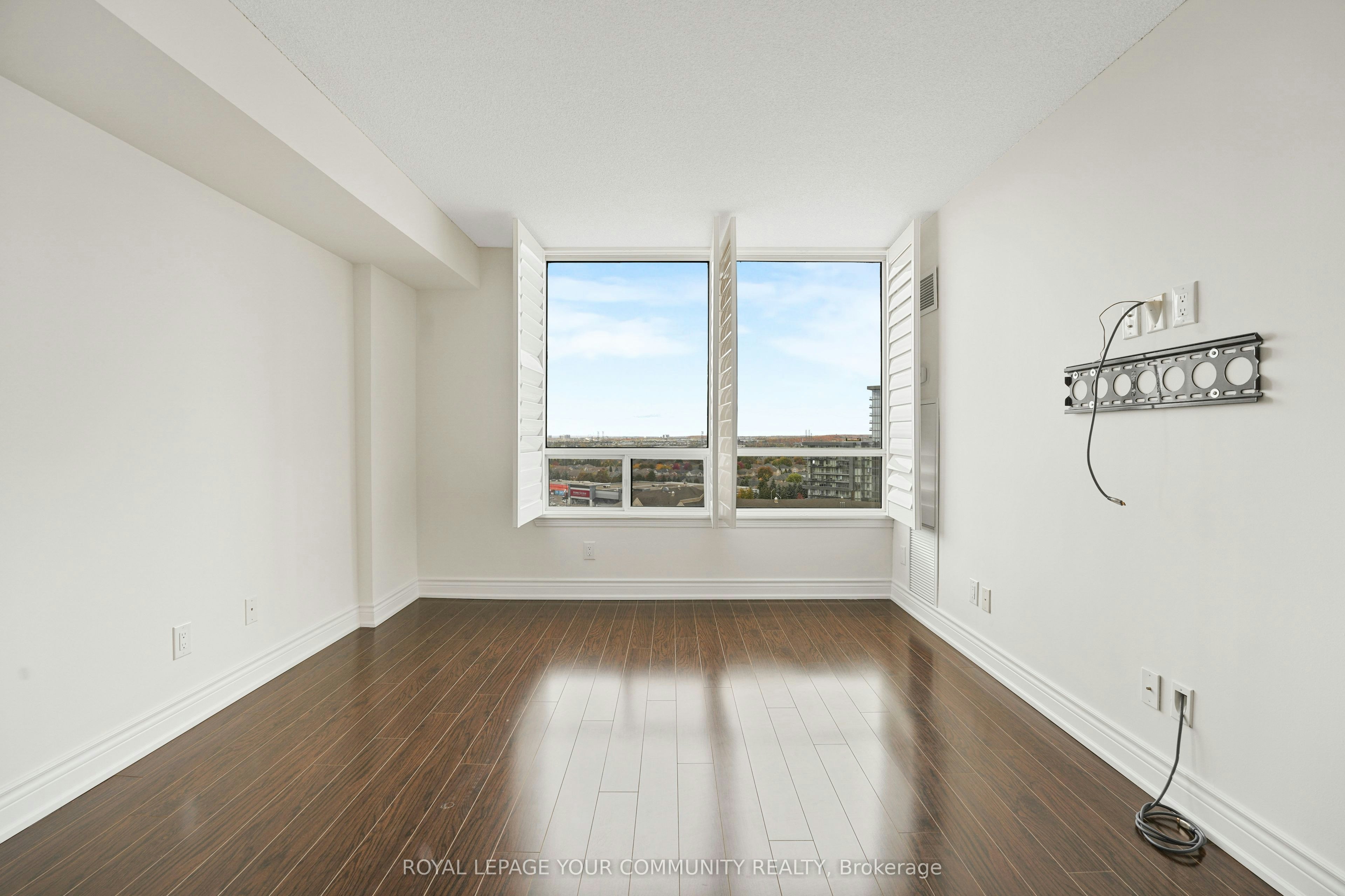 1508-120 Promenade Circle, Vaughan, ON, L4J 7W9 - 21