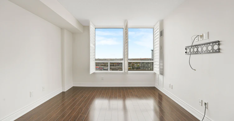 1508-120 Promenade Circle, Vaughan, ON, L4J 7W9 - 21