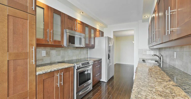 1508-120 Promenade Circle, Vaughan, ON, L4J 7W9 - 11