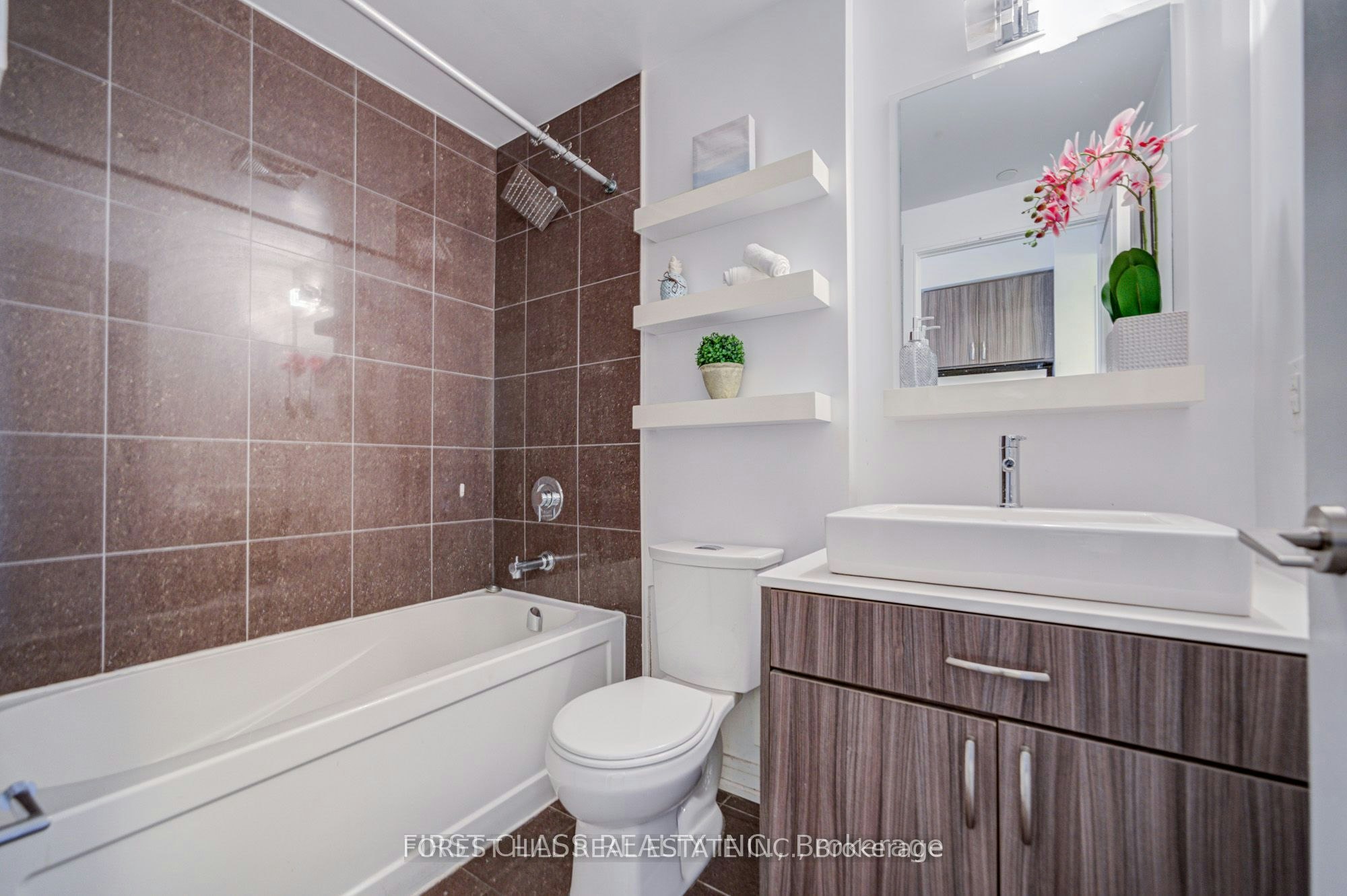911-9201 Yonge Street, Richmond Hill, ON, L4C 6Z2 - 7