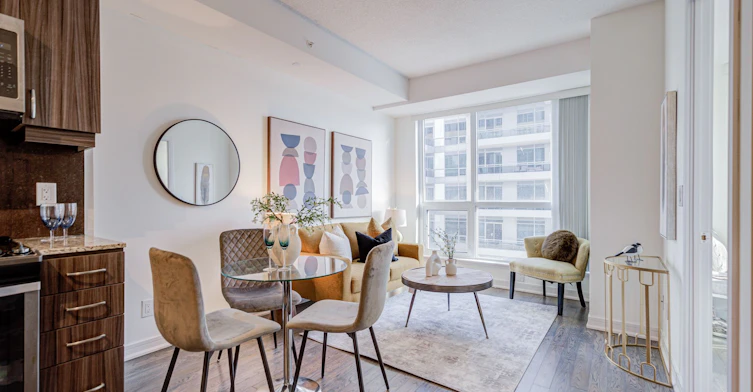 911-9201 Yonge Street, Richmond Hill, ON, L4C 6Z2 - 9