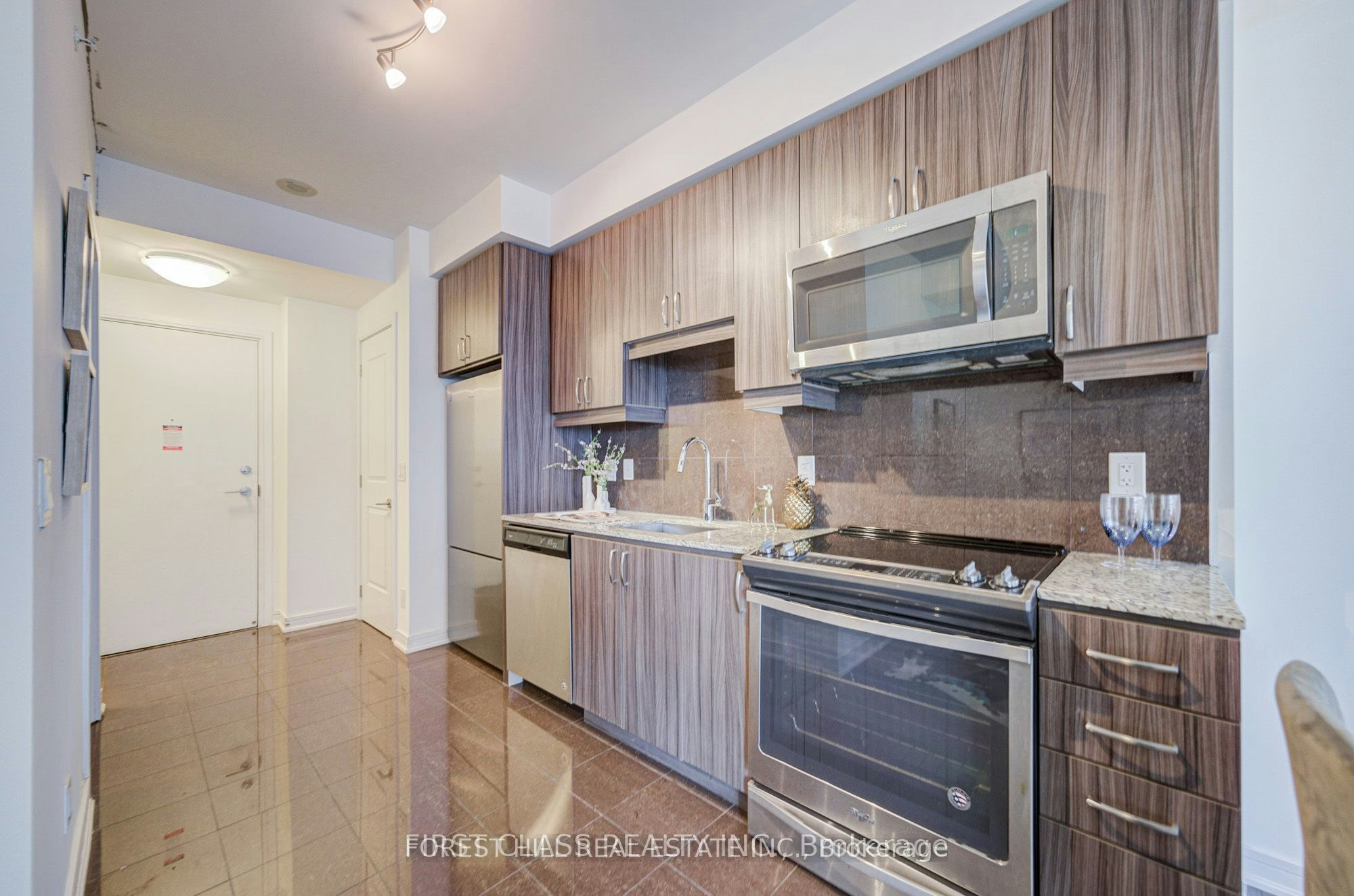 911-9201 Yonge Street, Richmond Hill, ON, L4C 6Z2 - 6