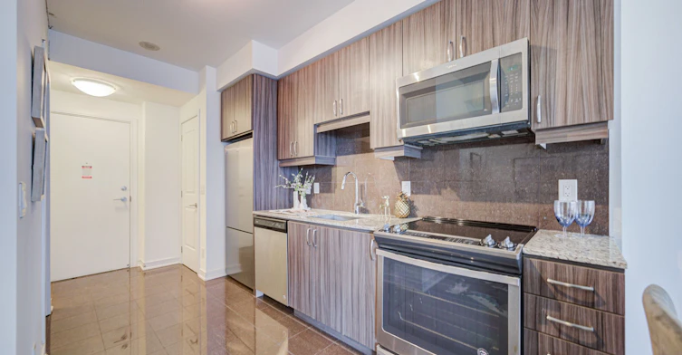 911-9201 Yonge Street, Richmond Hill, ON, L4C 6Z2 - 6