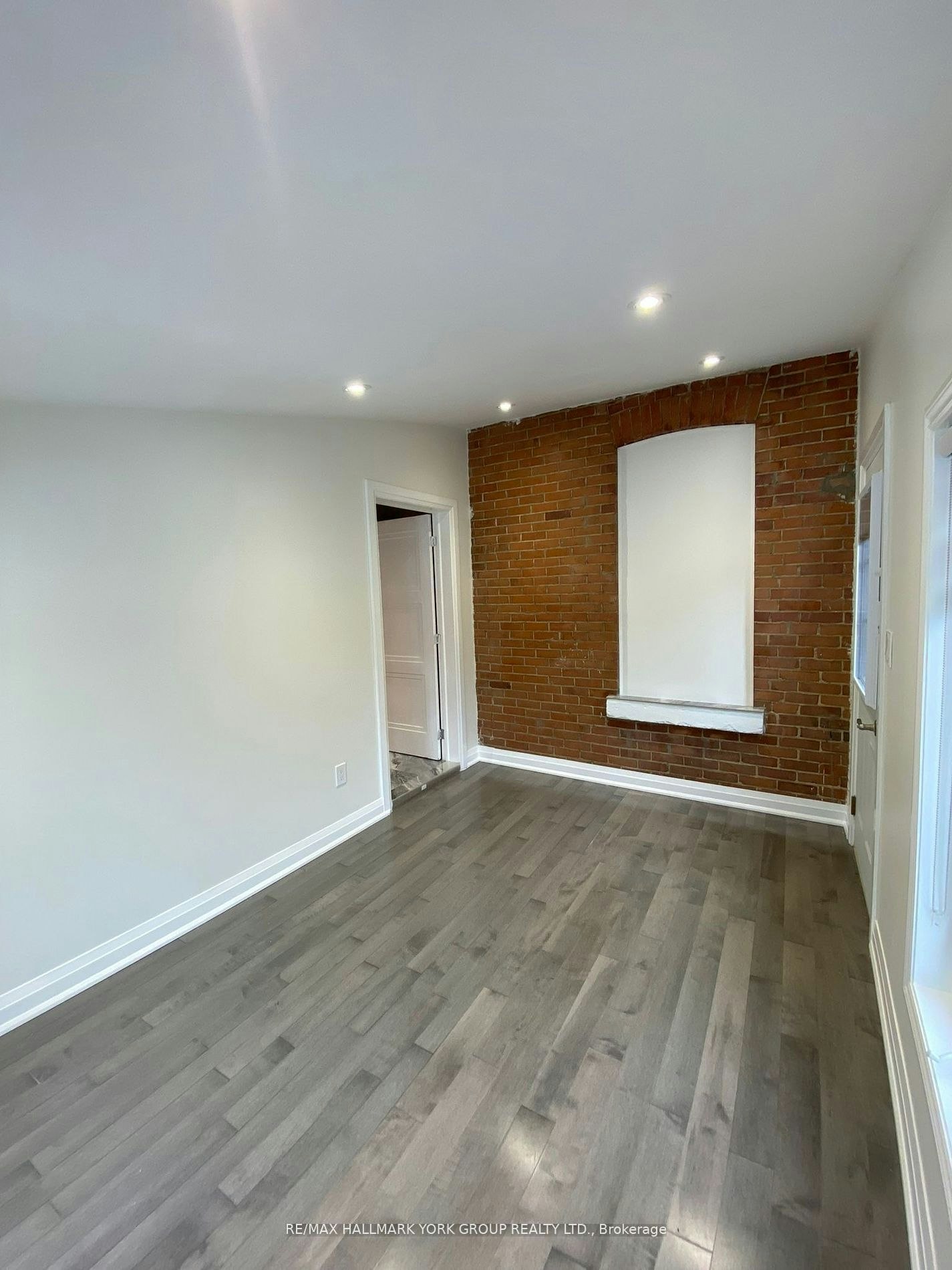 Upper-420 Osborne Street, Brock, ON, L0K 1A0 - 6