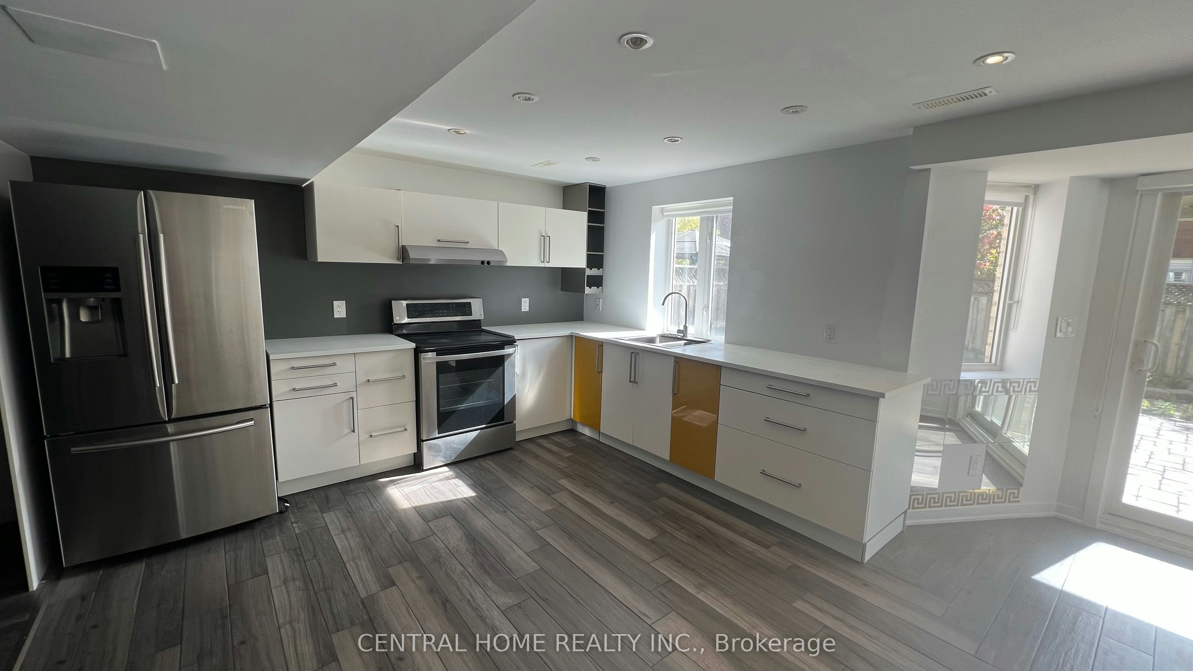 Apartment-147 Jefferson Forest Drive S, Richmond Hill, ON, L4E 4K6