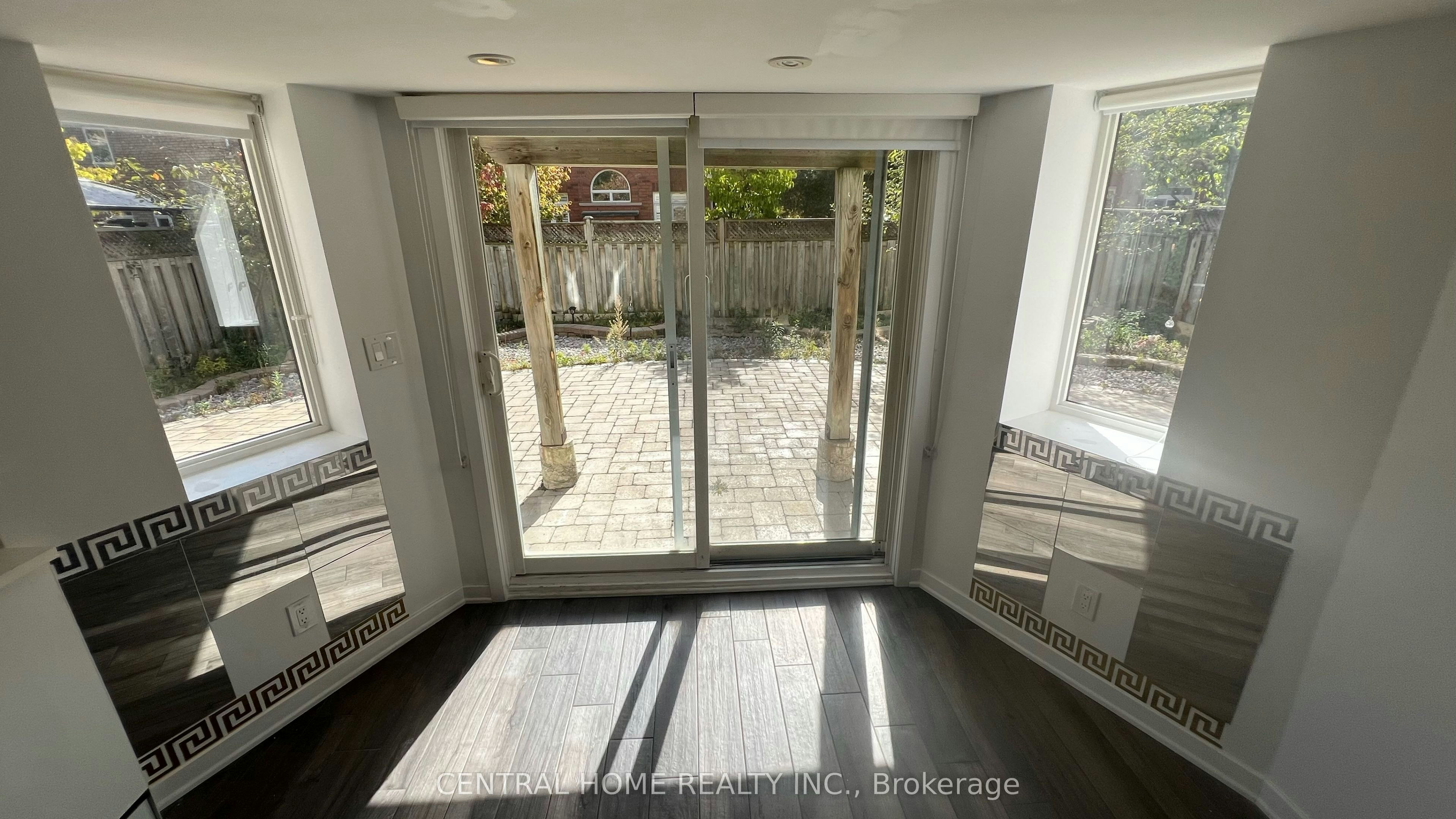 Apartment-147 Jefferson Forest Drive S, Richmond Hill, ON, L4E 4K6 - 2