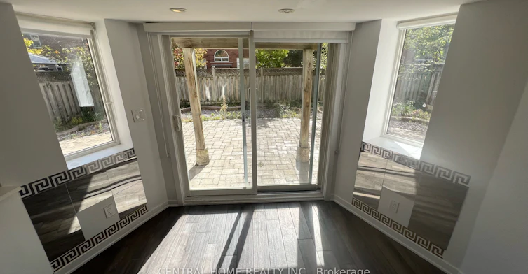 Apartment-147 Jefferson Forest Drive S, Richmond Hill, ON, L4E 4K6 - 2