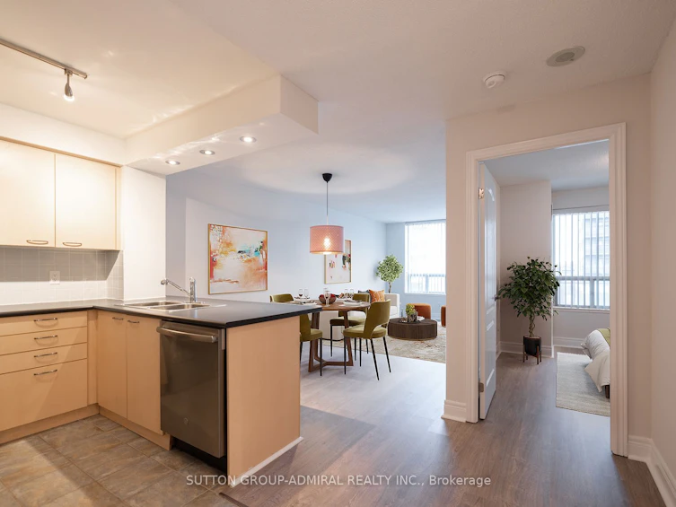 508-62 Suncrest Boulevard, Markham, ON, L3T 7Y6