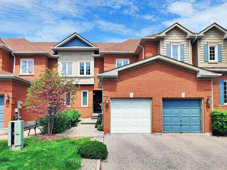 17-2 Mary Gapper Crescent, Richmond Hill, ON, L4C 0J4