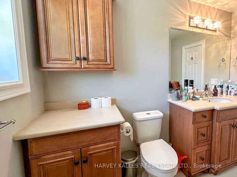 39 Orlon Crescent, Richmond Hill, ON, L4C 6S3 - 17