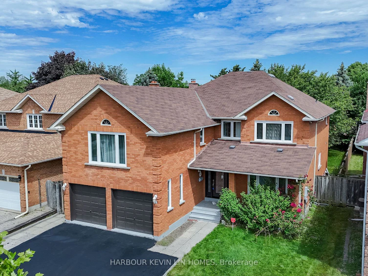 14 Lynngrove Crescent, Richmond Hill, ON, L4B 2B9