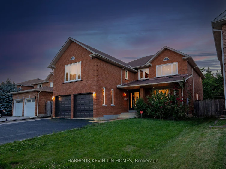 14 Lynngrove Crescent, Richmond Hill, ON, L4B 2B9 - 2