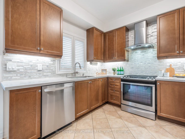 62 Landwood Avenue, Vaughan, ON, L4J 0B9 - 7
