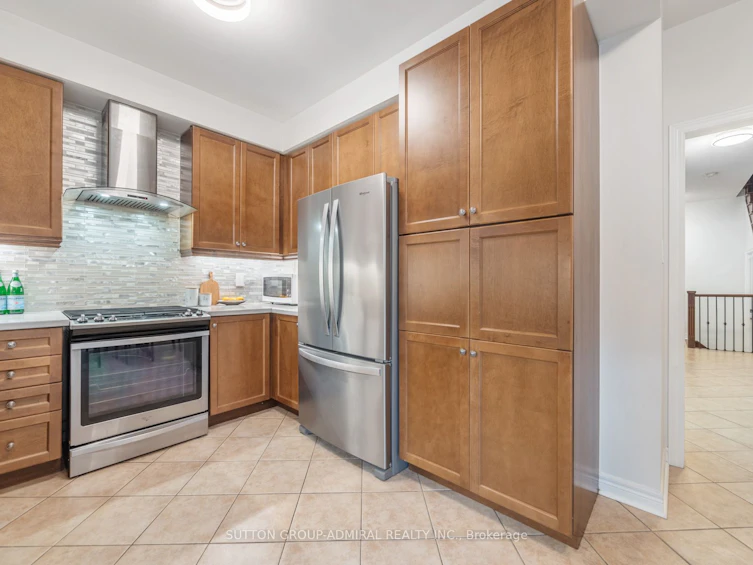62 Landwood Avenue, Vaughan, ON, L4J 0B9 - 8