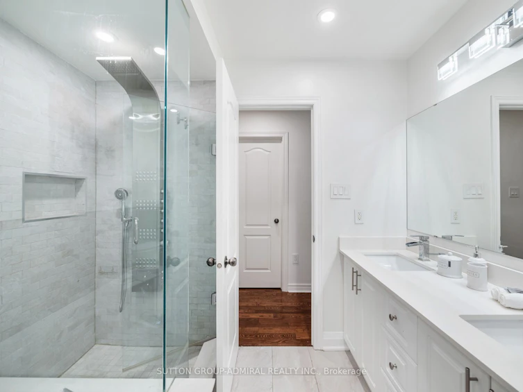 62 Landwood Avenue, Vaughan, ON, L4J 0B9 - 17