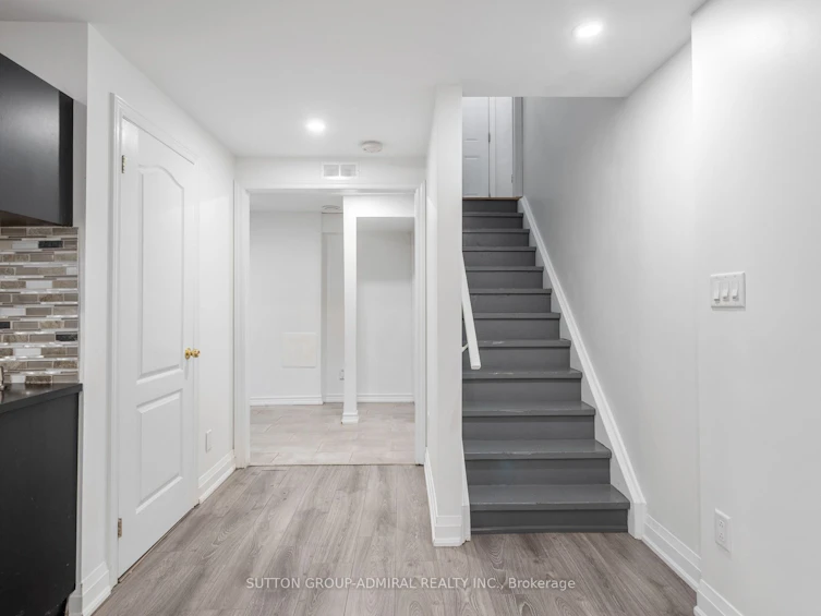 62 Landwood Avenue, Vaughan, ON, L4J 0B9 - 24