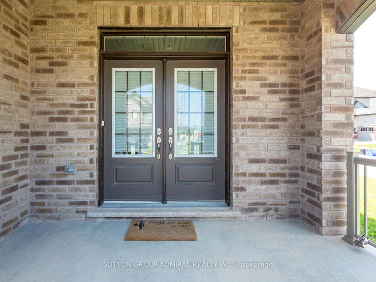 53 Pietrowski Drive, Georgina, ON, L4P 0J8 - 2