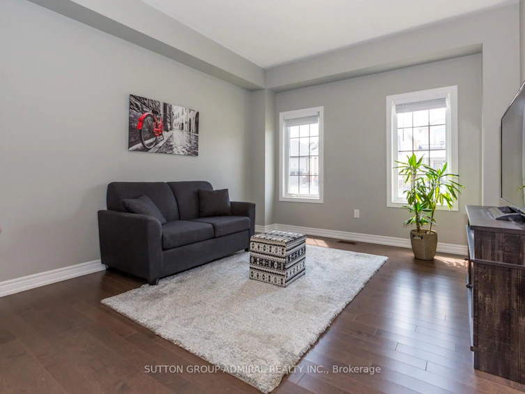 53 Pietrowski Drive, Georgina, ON, L4P 0J8 - 4