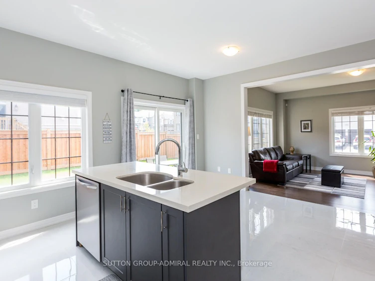 53 Pietrowski Drive, Georgina, ON, L4P 0J8 - 16