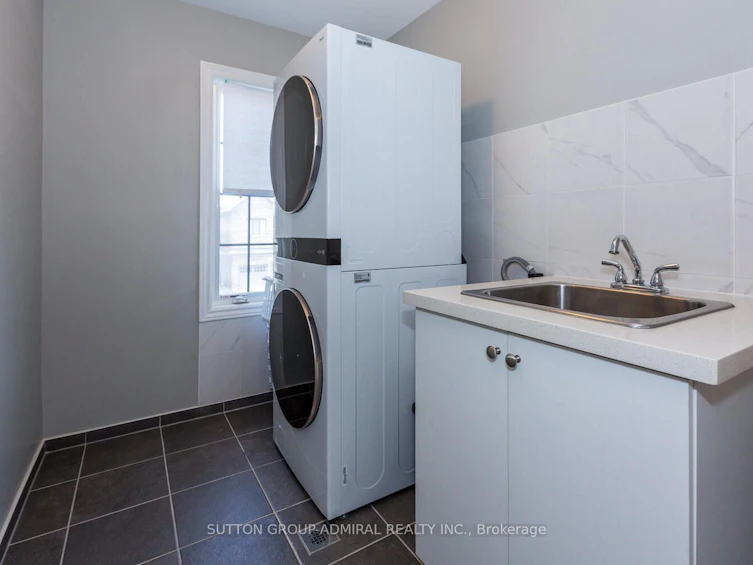 53 Pietrowski Drive, Georgina, ON, L4P 0J8 - 31