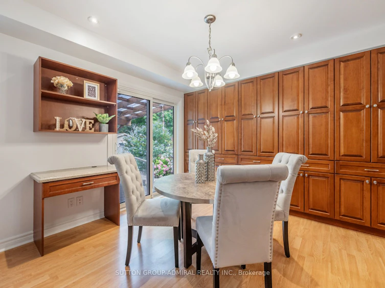 11 Eveningside Road, Markham, ON, L3T 4K1 - 8