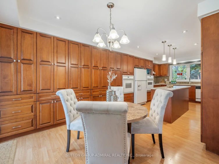 11 Eveningside Road, Markham, ON, L3T 4K1 - 9