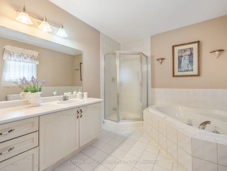 10 Silmoro Court, Vaughan, ON, L6A 2T7 - 24