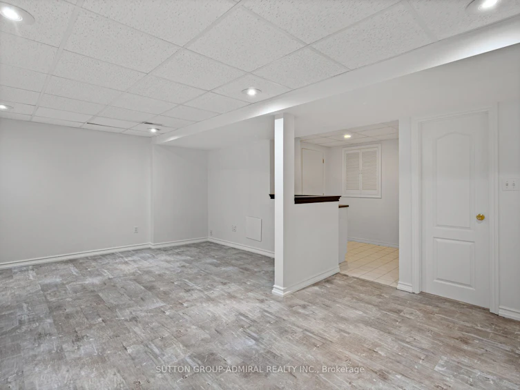 23 Mountbatten Road, Vaughan, ON, L4J 8A5 - 23