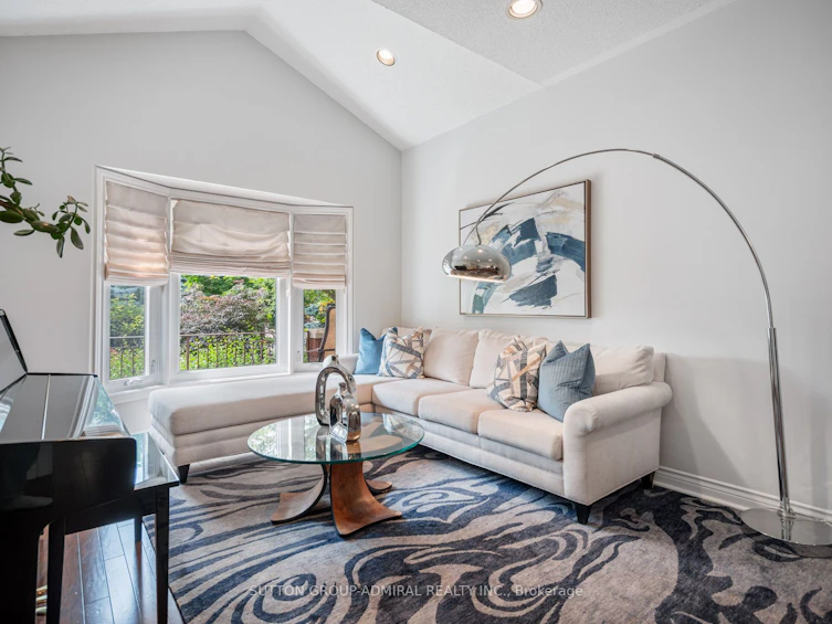 171 Shaftsbury Avenue, Richmond Hill, ON, L4C 0G2 - 2