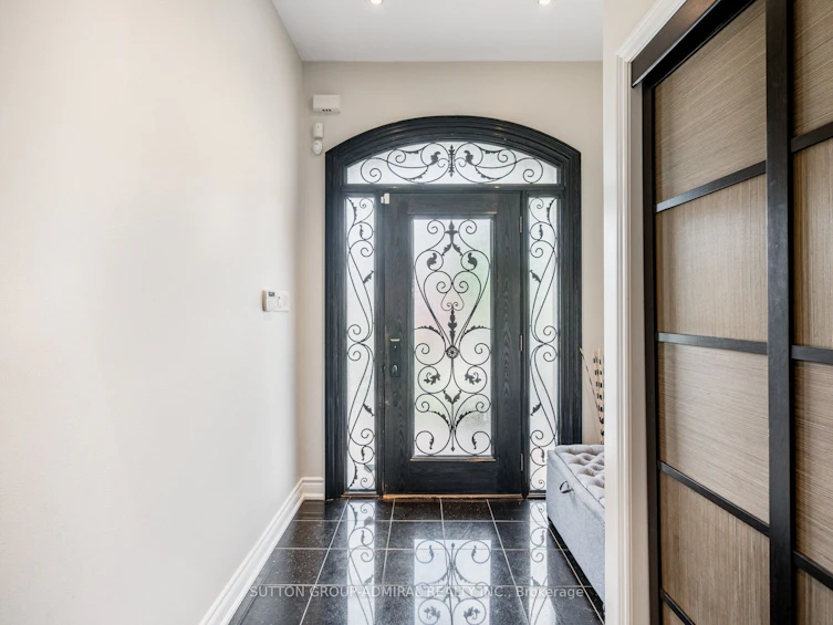 21 Robert Green Crescent, Vaughan, ON, L6A 0V6 - 3