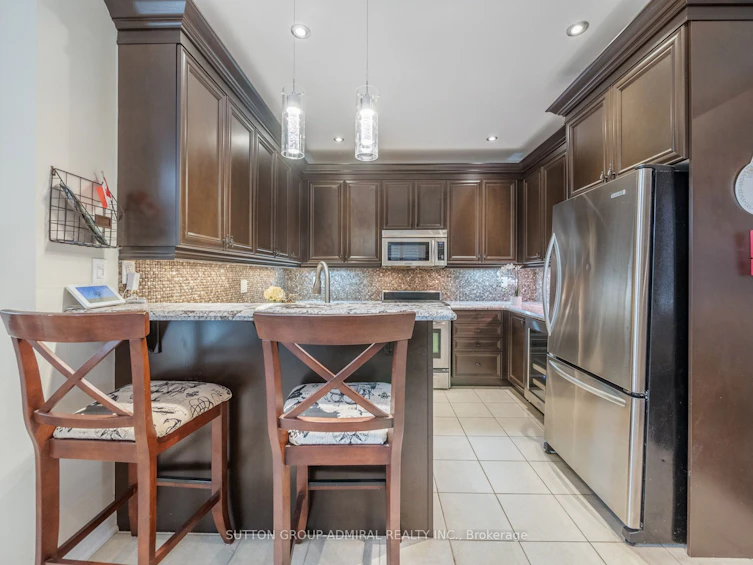 21 Robert Green Crescent, Vaughan, ON, L6A 0V6 - 8