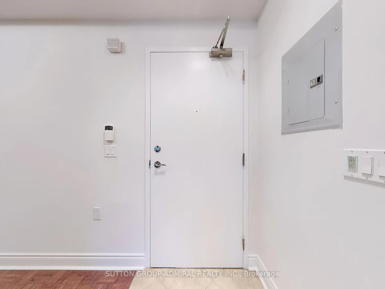 432-8201 Islington Avenue, Vaughan, ON, L4L 9S6 - 4